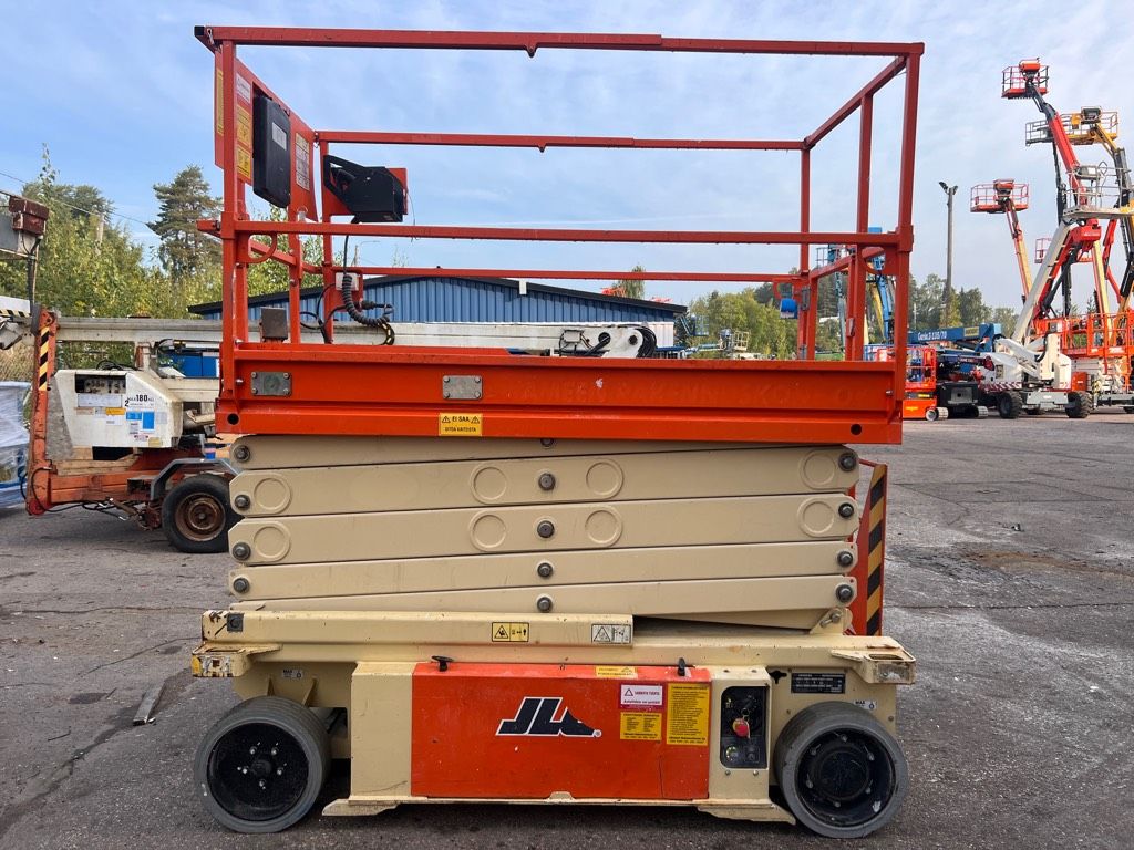 jlg-10-rs,9c0500d9.jpg