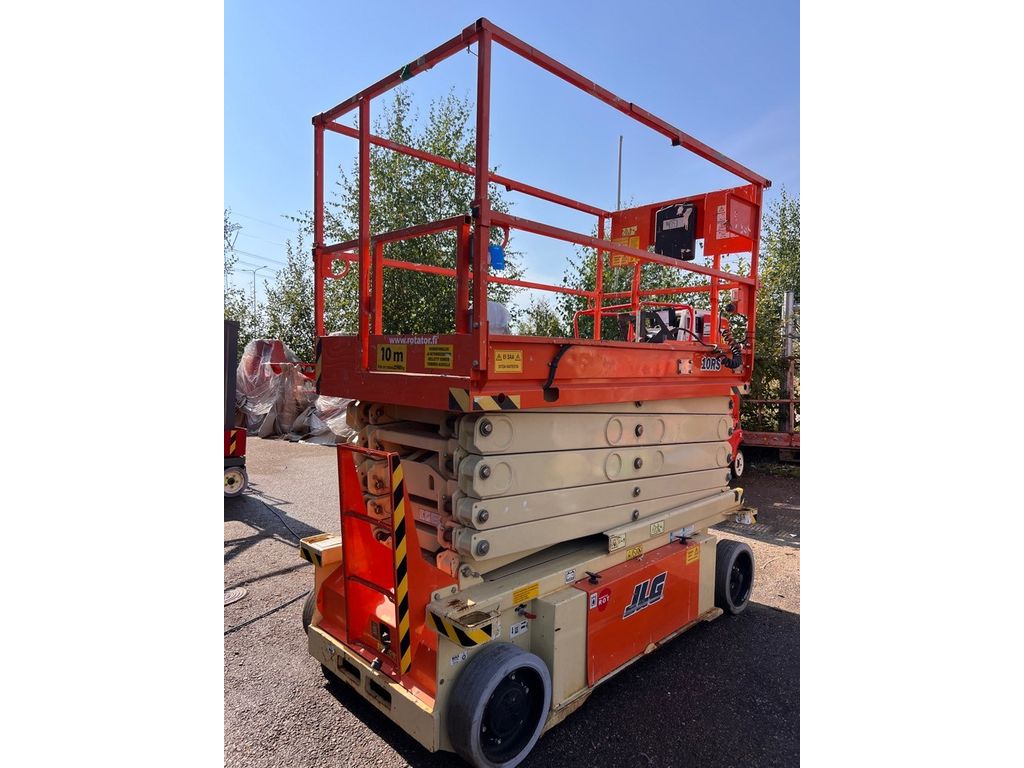 jlg-10-rs,78bceb64.jpg